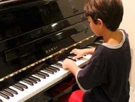为什么要让孩子从小学习音乐？ picture