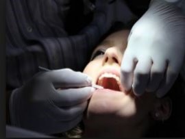 Apakah jenis rawatan yang ditawarkan di klinik pergigian pakar ortodontik?